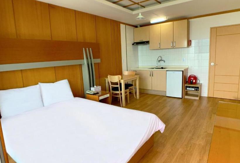 汽车旅馆  Beachvill Condotel