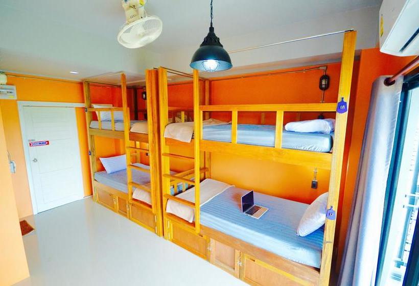 Nomad Hostel Krabi