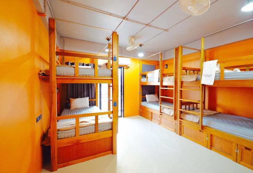 Nomad Hostel Krabi