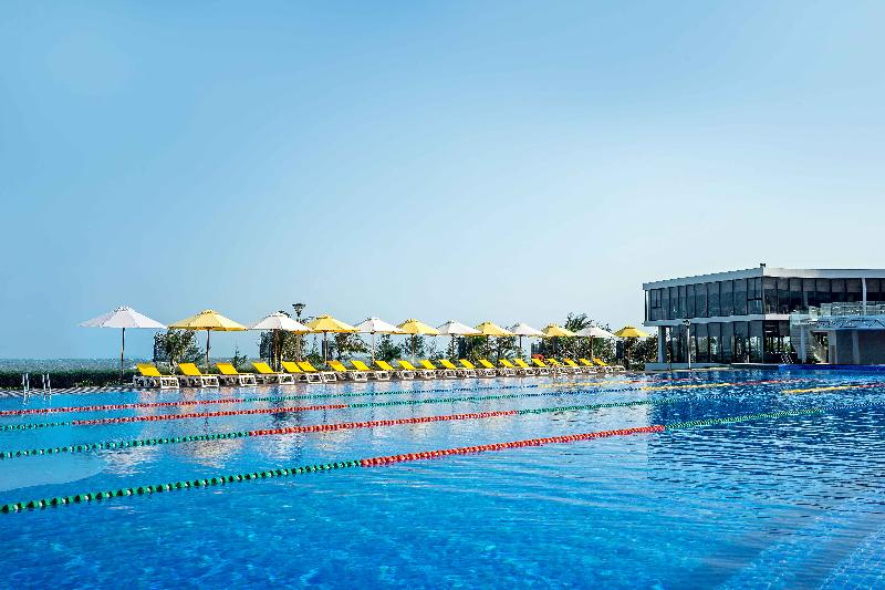 استراحتگاه Oceanami Villas & Beach Club Managed By Oceanami Group