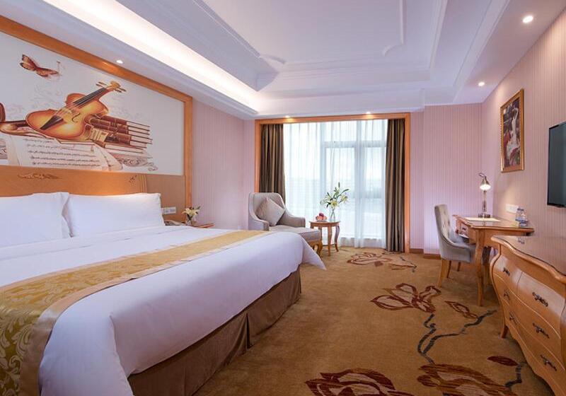 Vienna Hotel Guangdong Maoming Railway Station