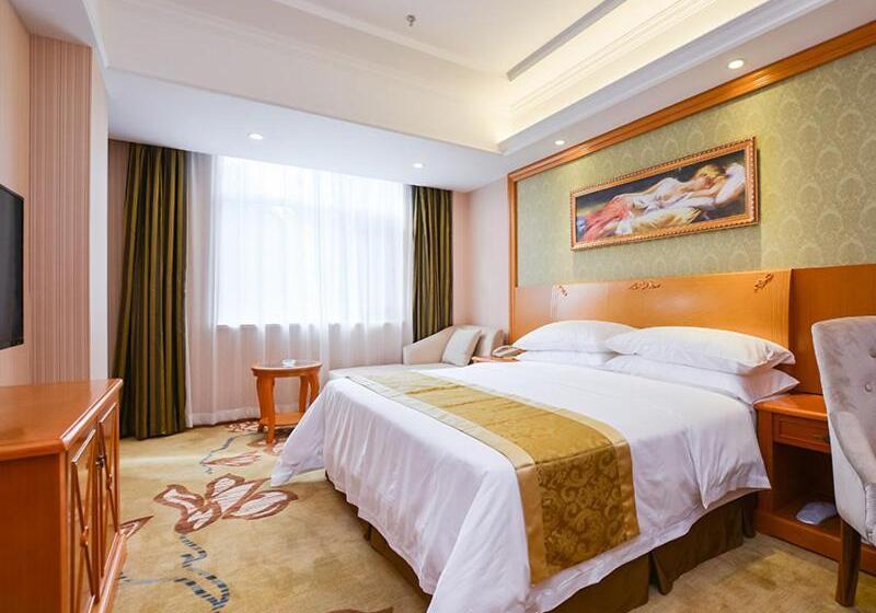 Vienna Hotel Nanjing Pukou Middle Puzhu Road