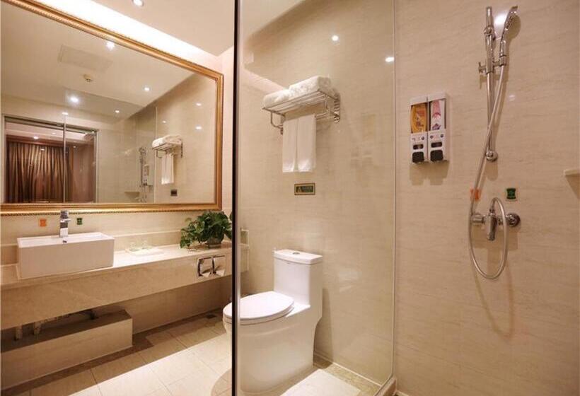 Vienna International Hotel Yantai Changjiang Road Xingyi Square Branch