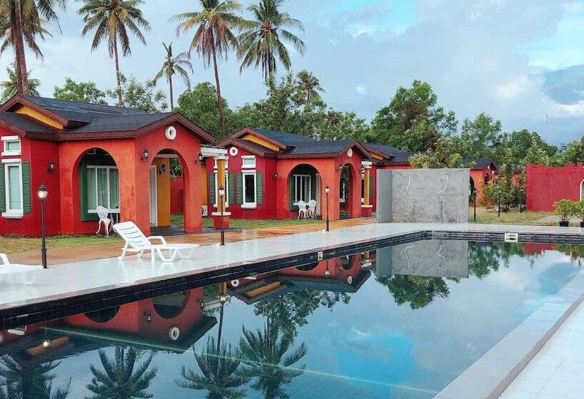 World Cat Hotel Beach & Resort