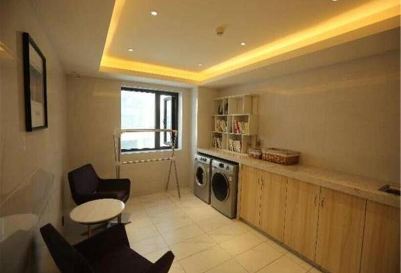 Atour Hotel Shuangyong Ave