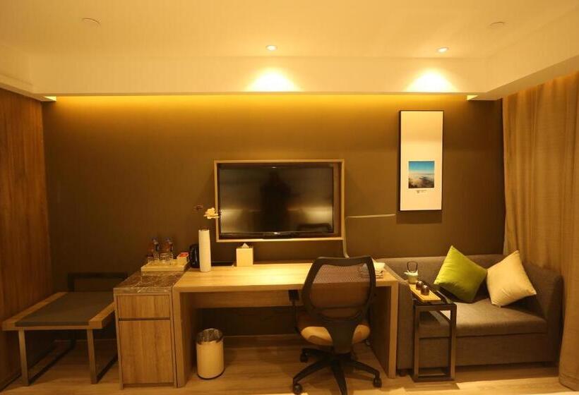 Atour Hotel Shuangyong Ave