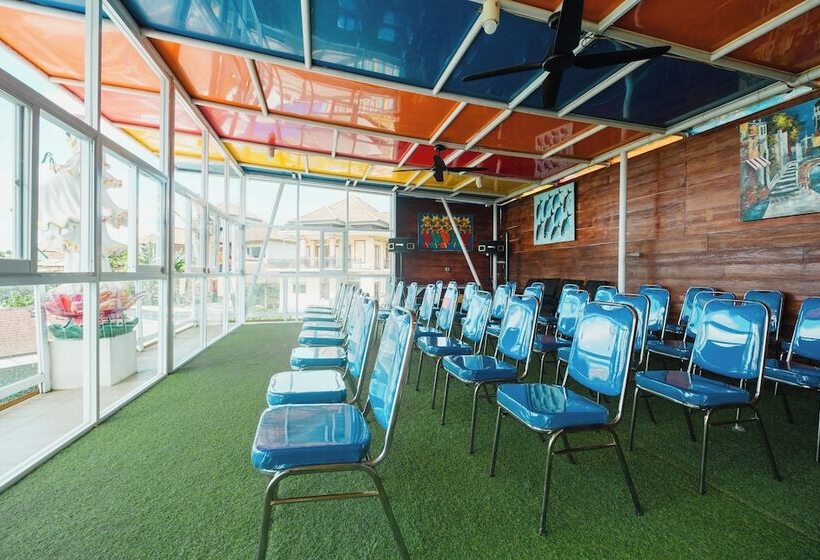 مبيت وإفطار Bhuana Agung Villa And Restaurant