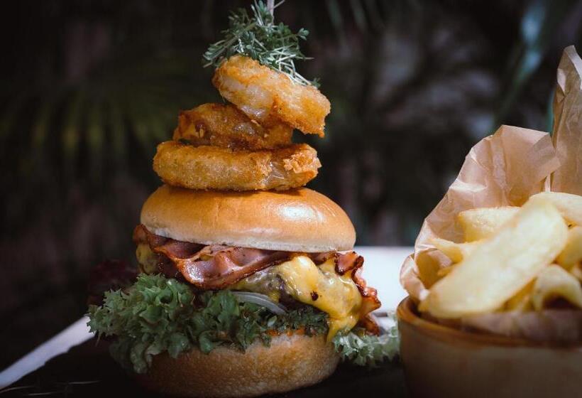 مبيت وإفطار Cafe Restaurant Leo