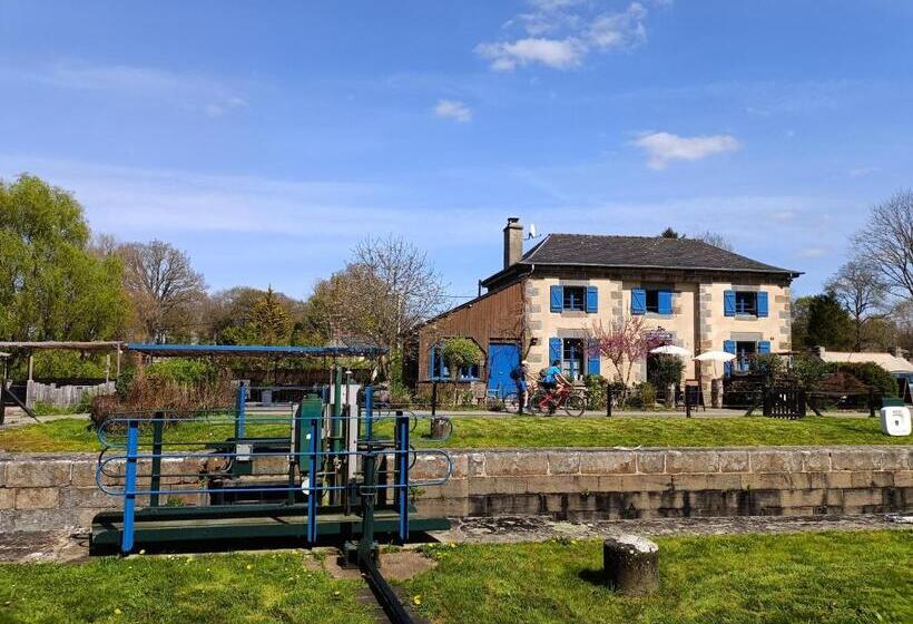 مبيت وإفطار Ille Flottante, Maison éclusière Et Hébergements Insolites Sur Le Canal