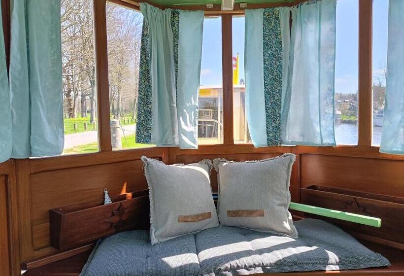 مبيت وإفطار Ille Flottante, Maison éclusière Et Hébergements Insolites Sur Le Canal