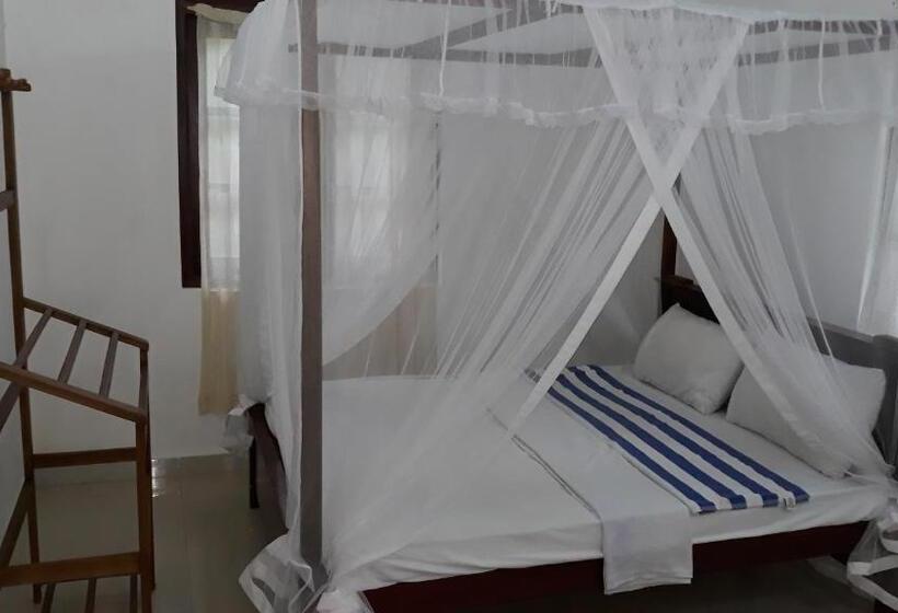 Bed and Breakfast Kalpa Place Hiriketiya