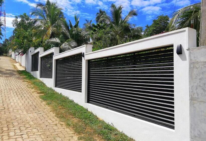 Bed and Breakfast Kalpa Place Hiriketiya