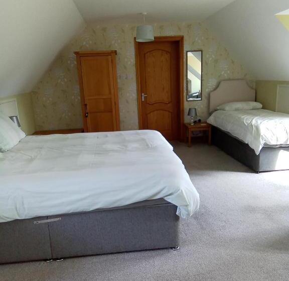 ベッドアンドブレックファースト White Cottage B And B