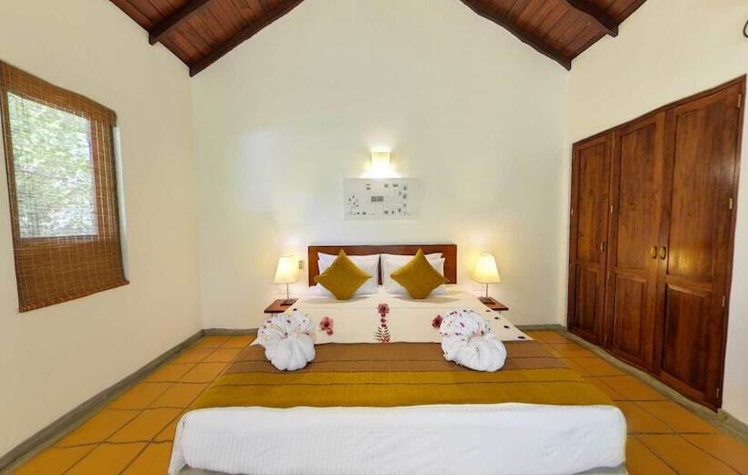 Ehalagala Lake Resort