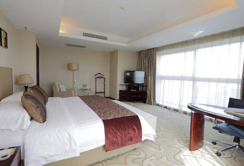 Отель Arcadia International