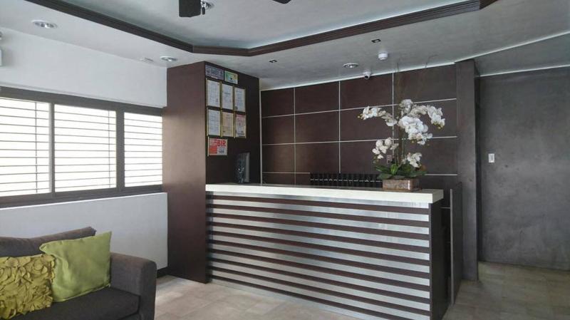 호텔 Calamba Pension Plaza