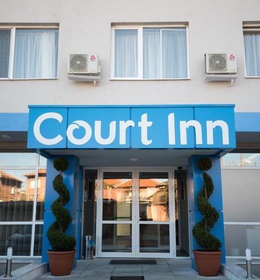 호텔 Court Inn