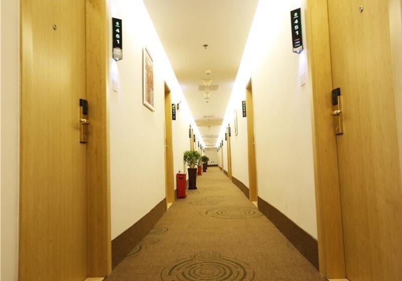 Отель Greentree Inn Beijing Chaoyang District Maquanying Subway Station Express