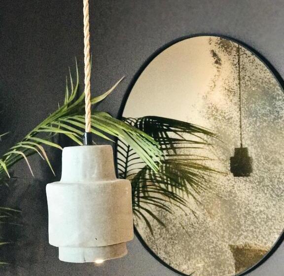 Hotel Latroupe Jardin Secret