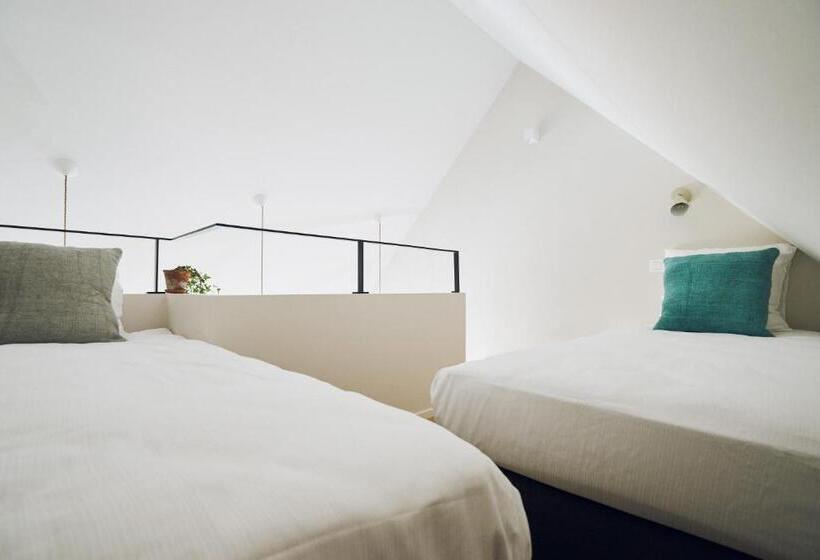 Hotel Latroupe Jardin Secret