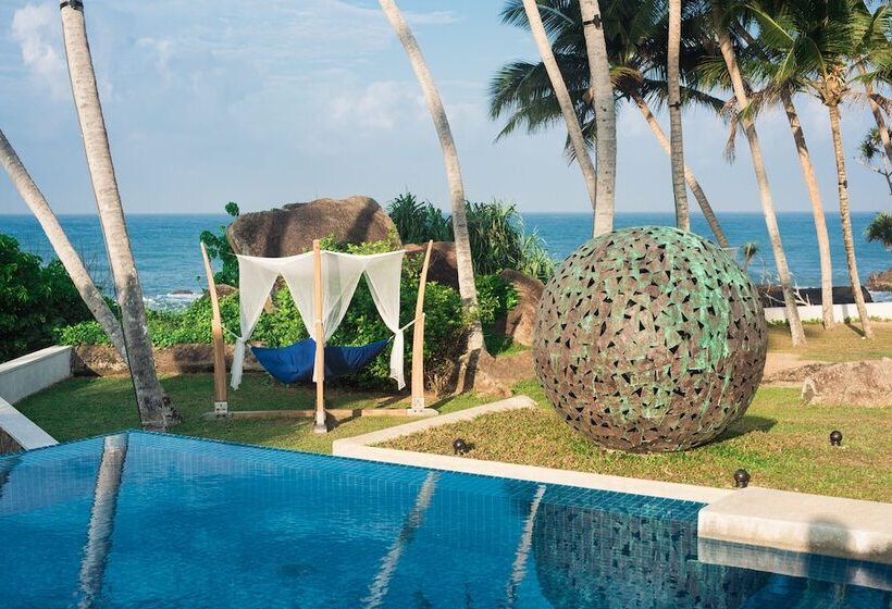 Отель Kumu Beach