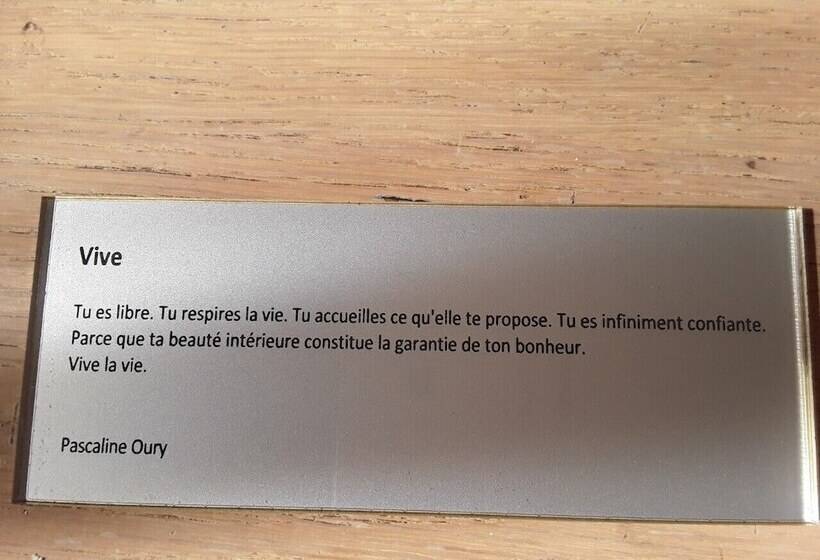 Отель Le Chanteraine