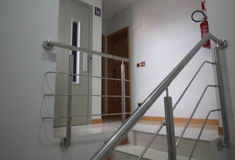 فندق Morenos Boutique