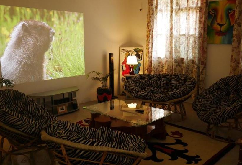 酒店 Airport Palace