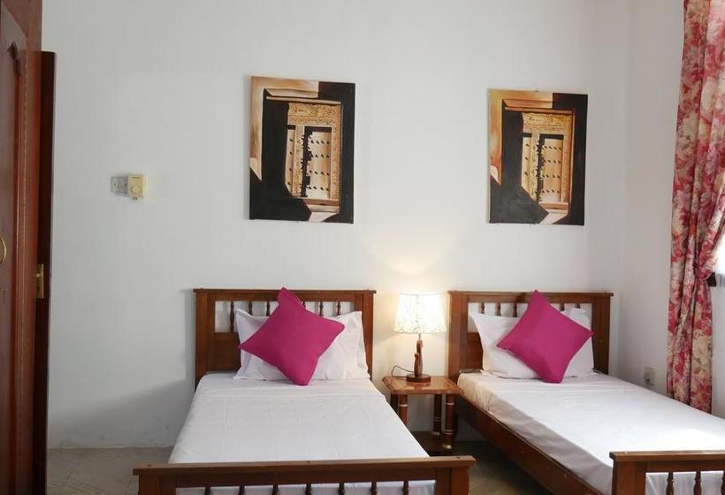 酒店 Airport Palace