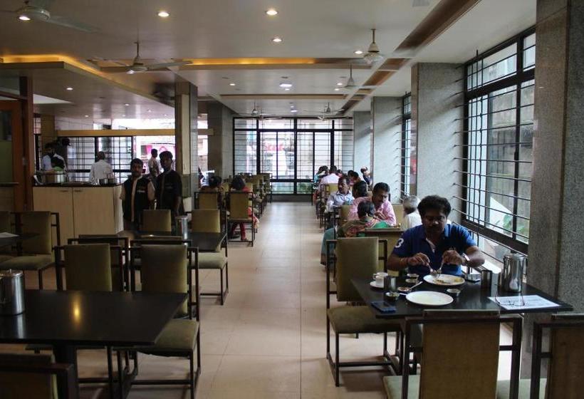 ホテル Suvarn Mandir