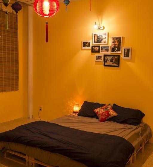 هاستل Khach San Lake View