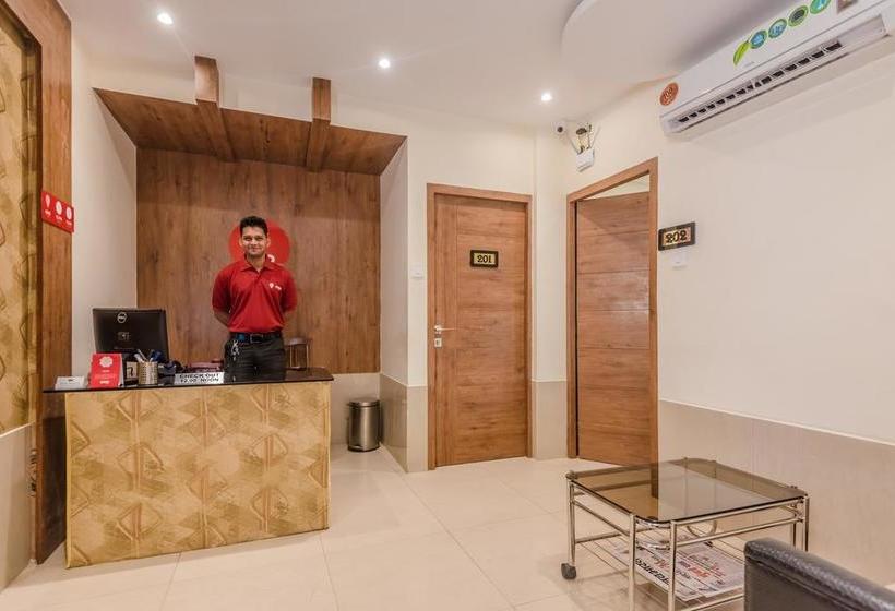 Oyo 8363 Hotel Royal Inn