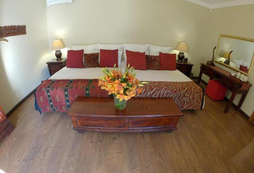 Tuskers Bush Lodge B&b