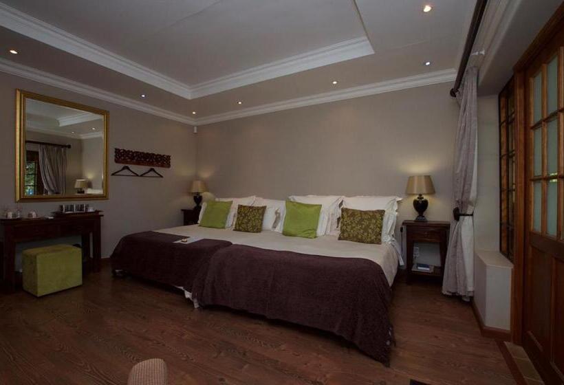 Tuskers Bush Lodge B&b