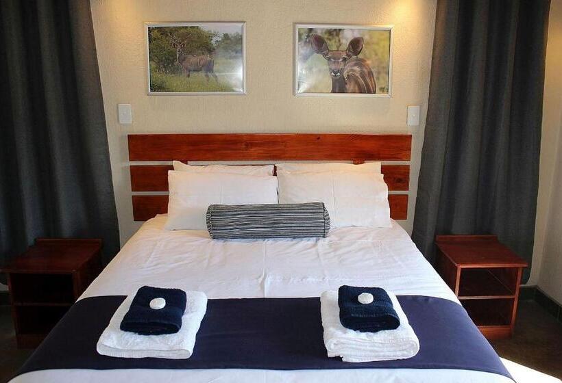 Woodpecker Lodge B&b