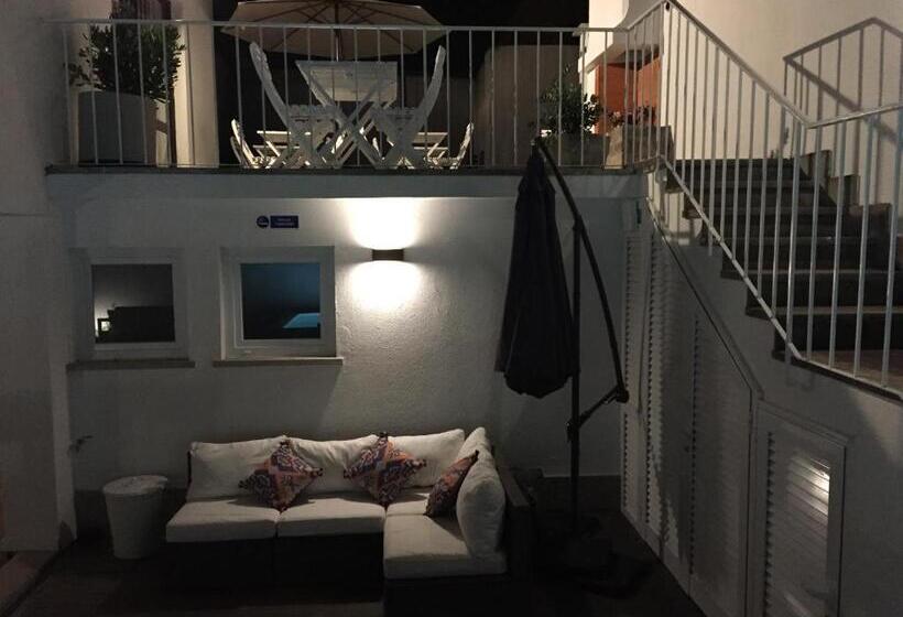 הוסטל Art 4 You Cascais Suites