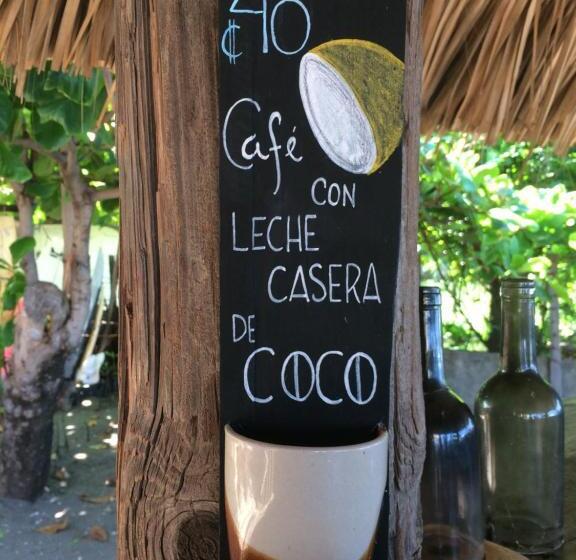 فندق صغير Mano A Mano Eco Hostal