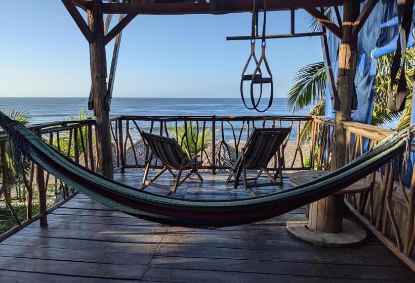 فندق صغير Mano A Mano Eco Hostal