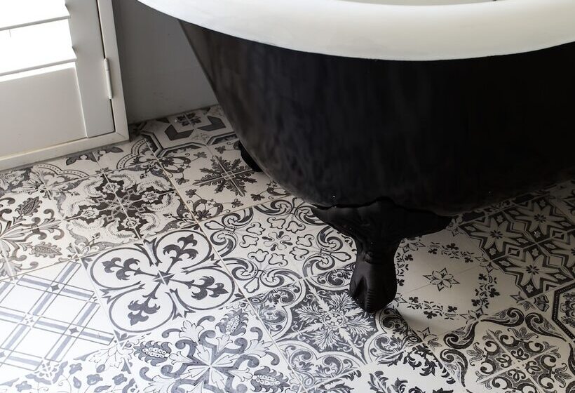 تختخواب و صبحانه Haven Red Hill