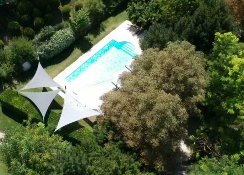 ベッドアンドブレックファースト Le Jardin De Celina