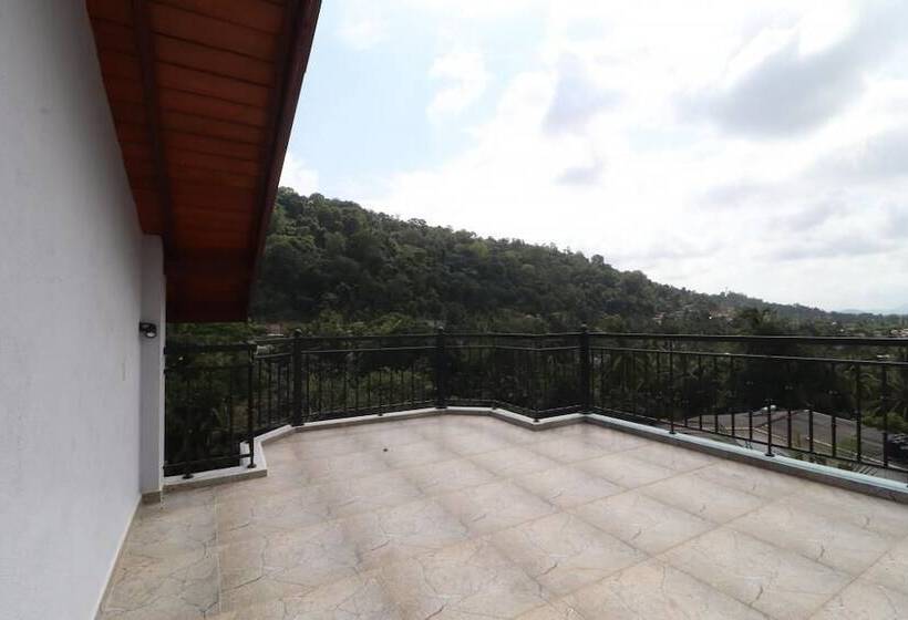 צימר Slightly Chilled Forest Villa