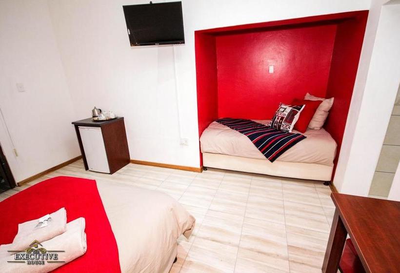 ベッドアンドブレックファースト The Executive House