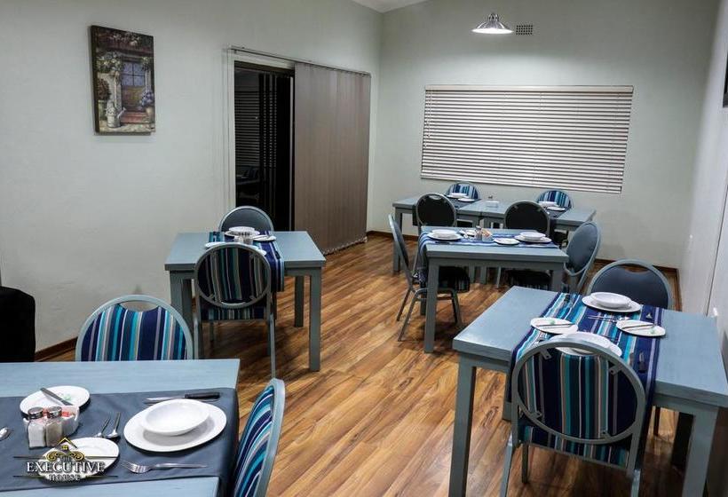 ベッドアンドブレックファースト The Executive House