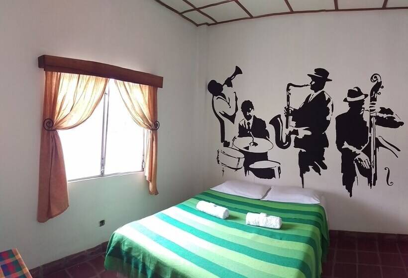 Hostal Garden By Refugio Del Rio   Hostel