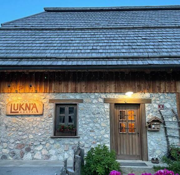 Hostel Lukna