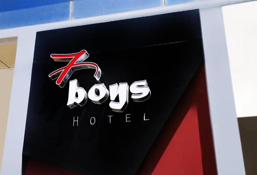 هتل 7boys