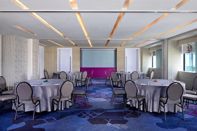 فندق Aloft Jakarta Wahid Hasyim