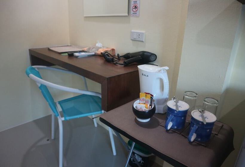 فندق Anyavee Nam Mao Beach Resort