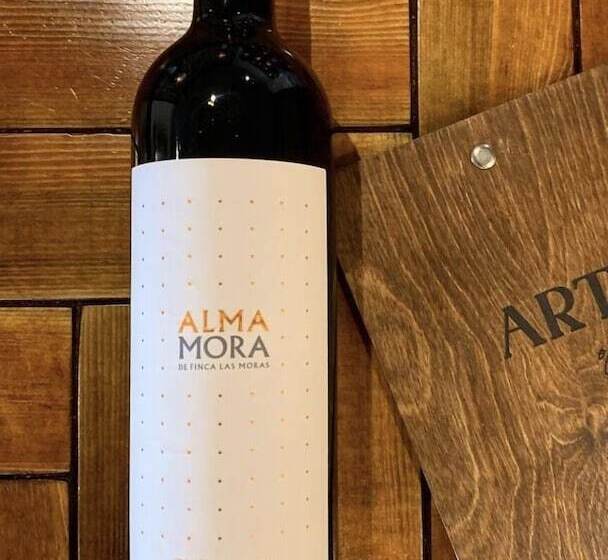 Отель Arthur S Bar & Accommodation