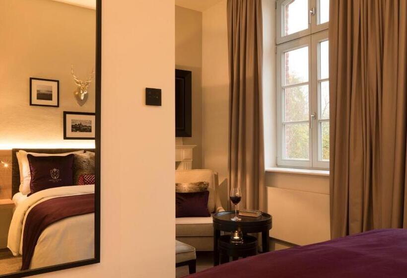 ホテル Brunnenhaus Schloss Landau